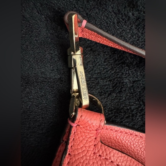 Kate Spade Coral Crossbody purse - Picture 3 of 11